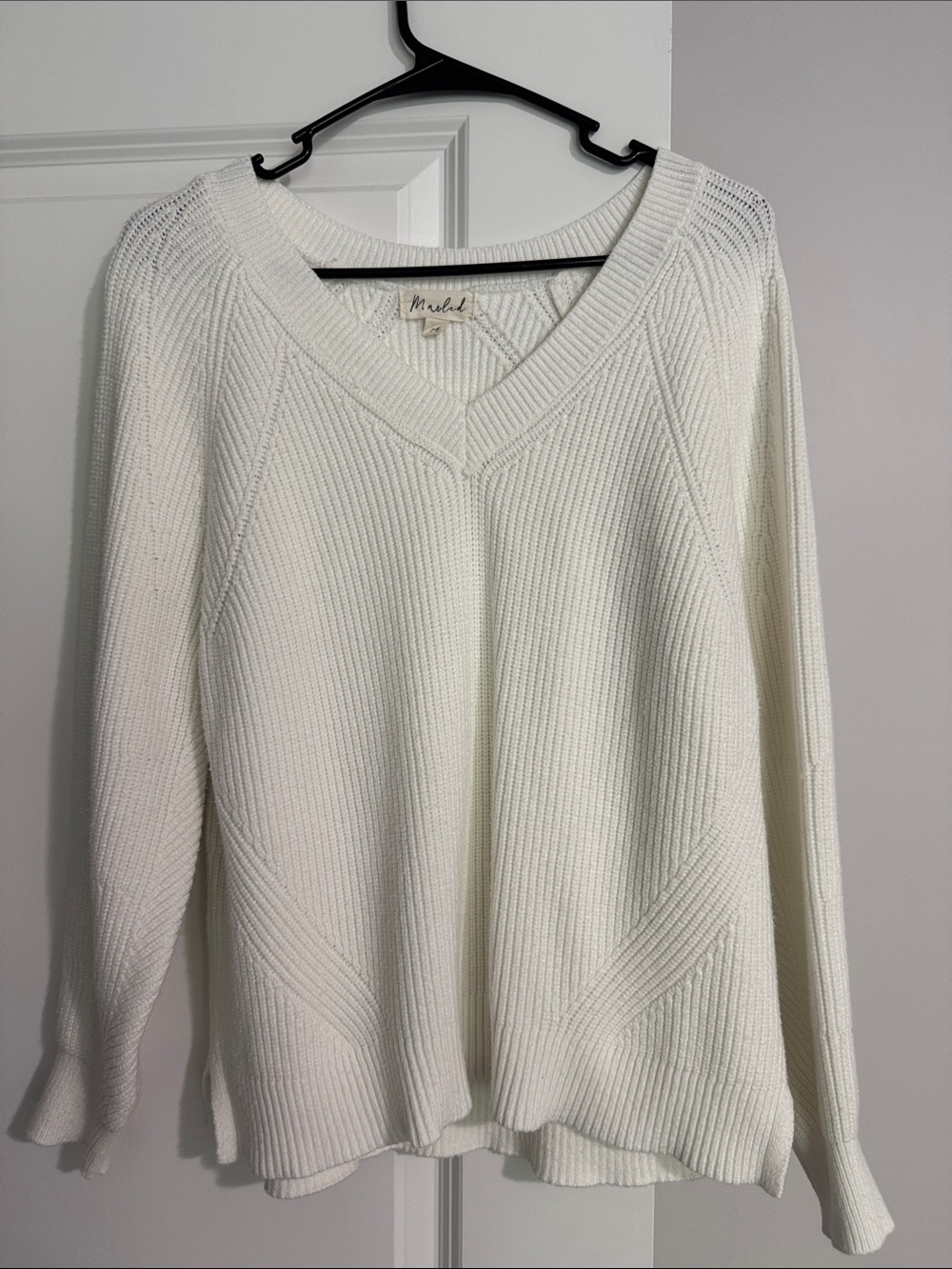 Marled Cream V-Neck Ribbed Knit Sweater